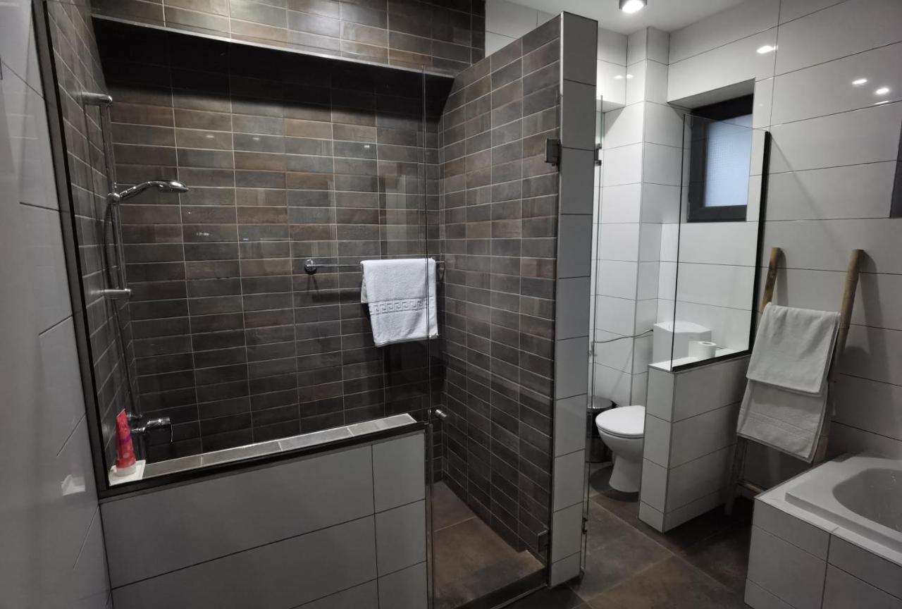 Edanapartments Tohanu Nou Екстериор снимка